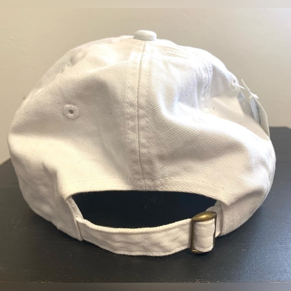 Walt Disney World White Baseball Cap EST. 1971 Embroidered Hat Unisex Athleisure - Picture 3 of 9